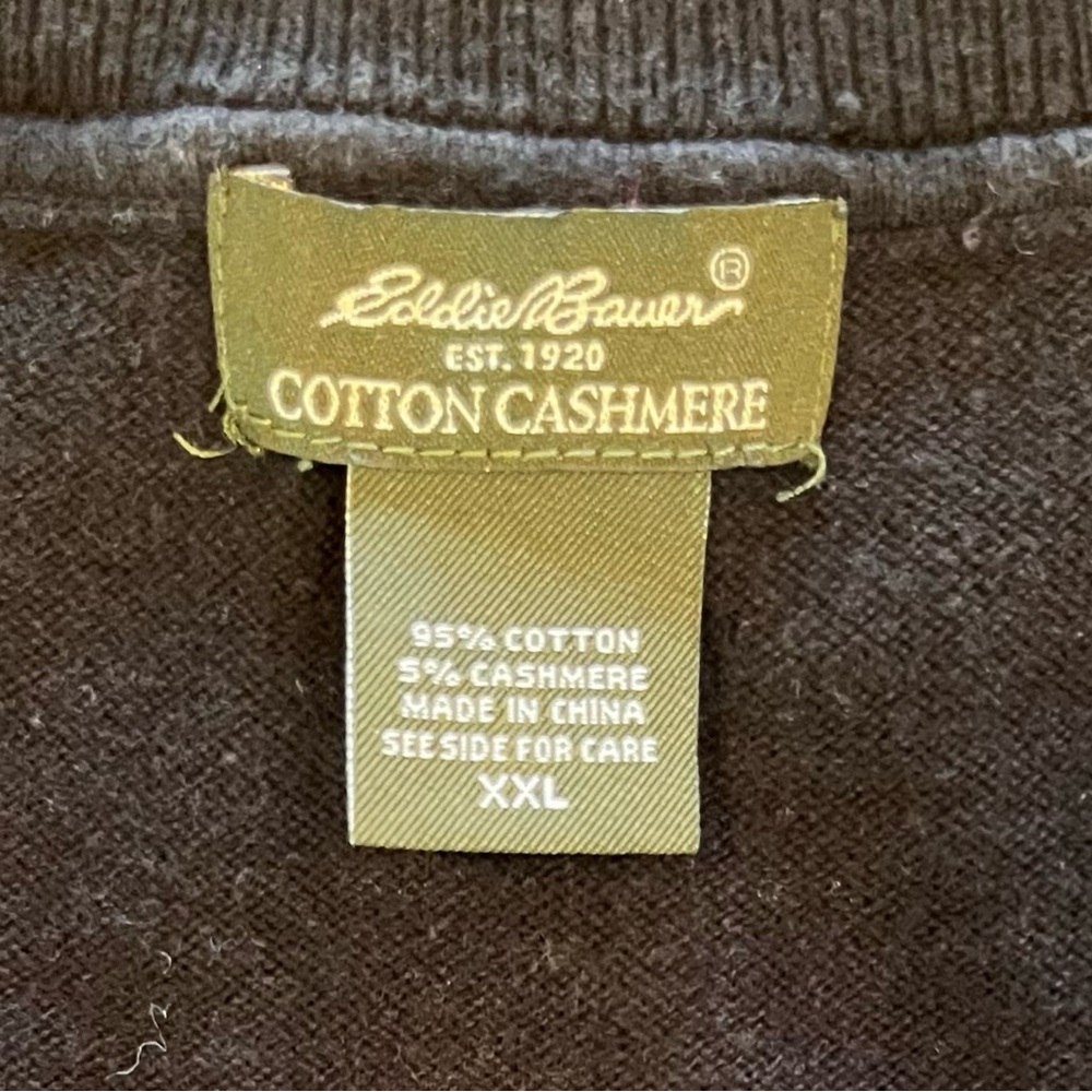 Eddie Bauer Cashmere-Cotton Men’s Black V-Neck Sweater Soft Casual XXL - Picture 3 of 8